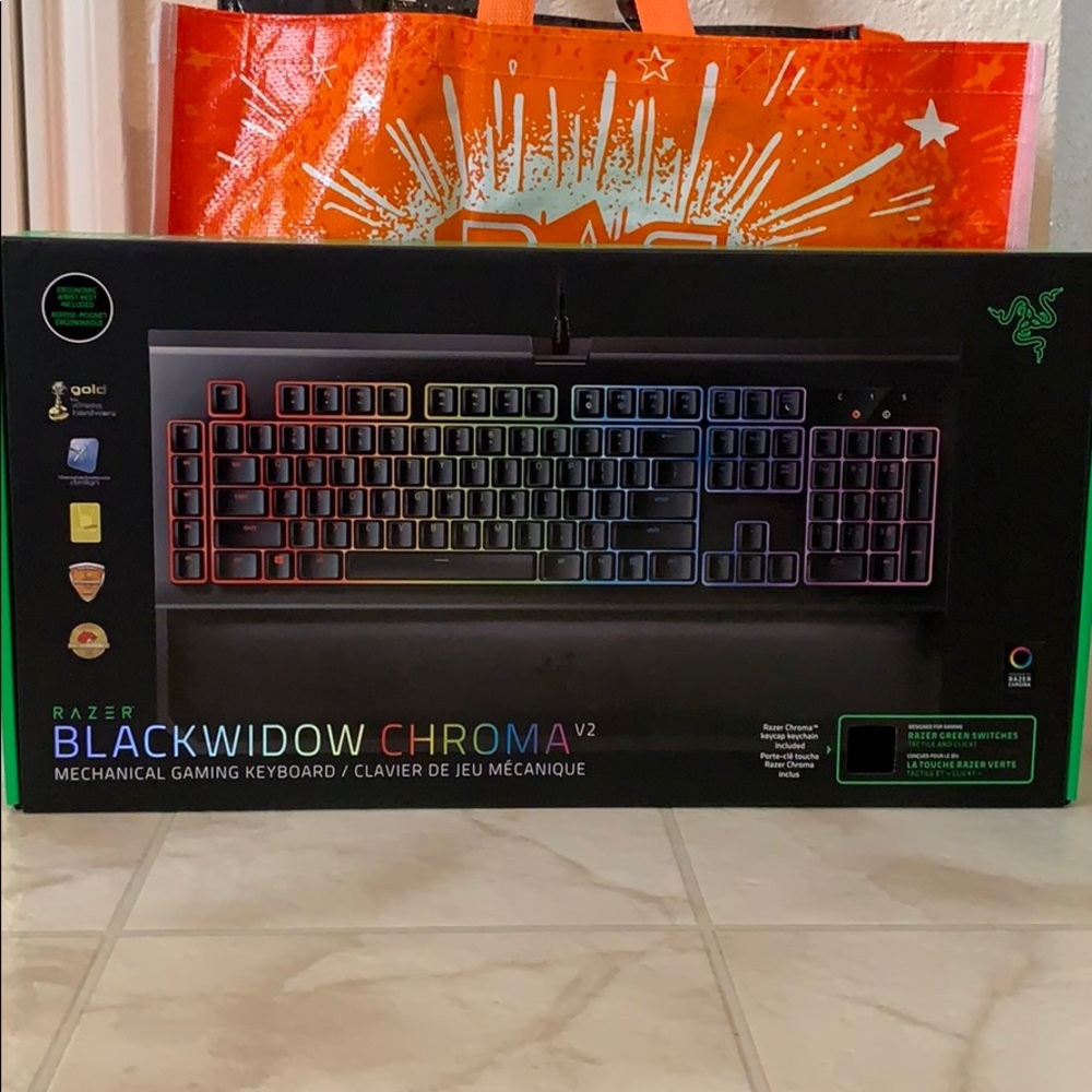 Razer Blackwidow Chroma V2 Keyboard